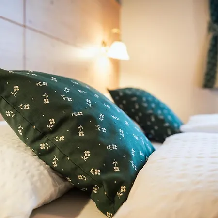 Apart-hotel Vanzi 3*