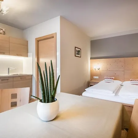 Vanzi Apart-hotel San Martino in Badia